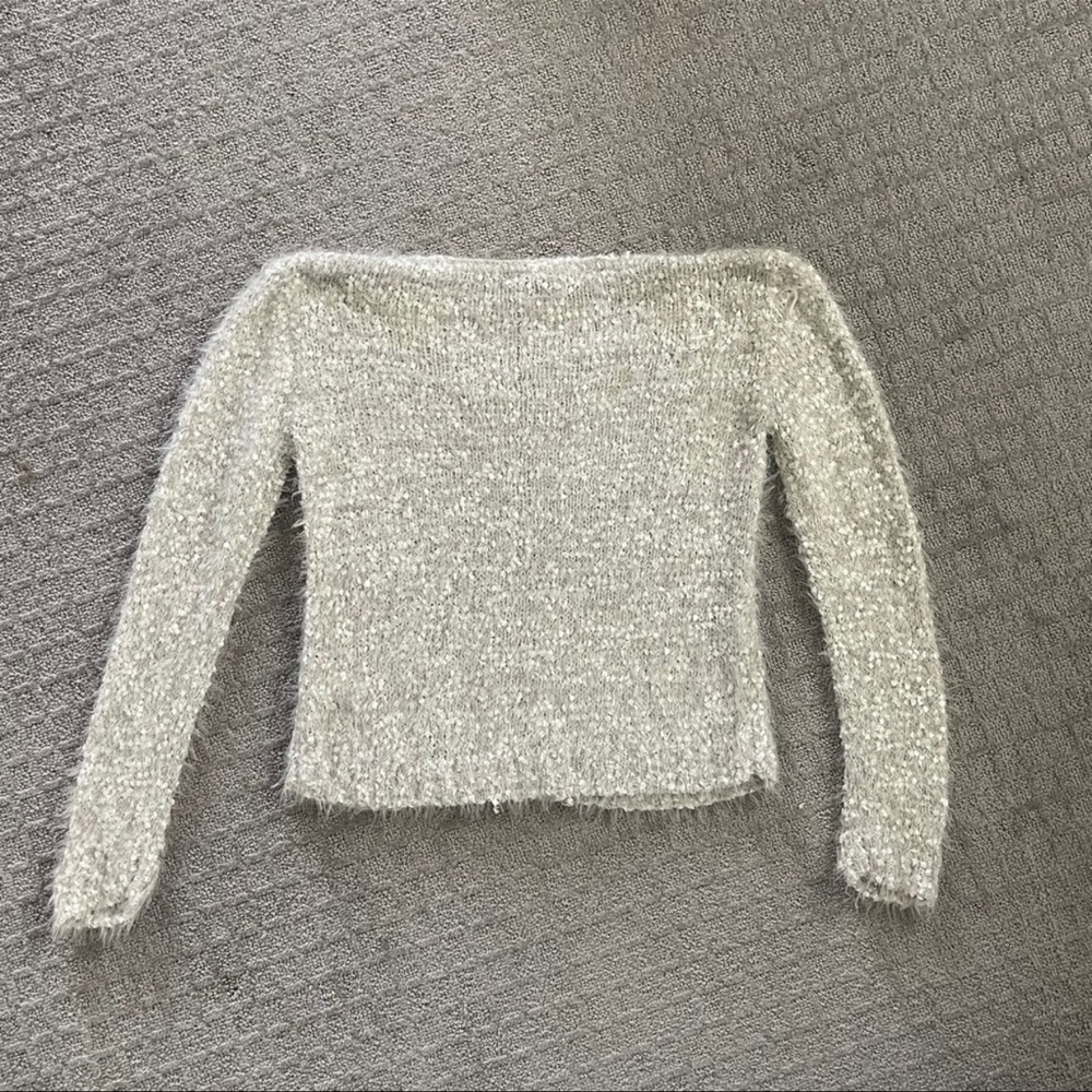 Sweater - Picture 3 of 4